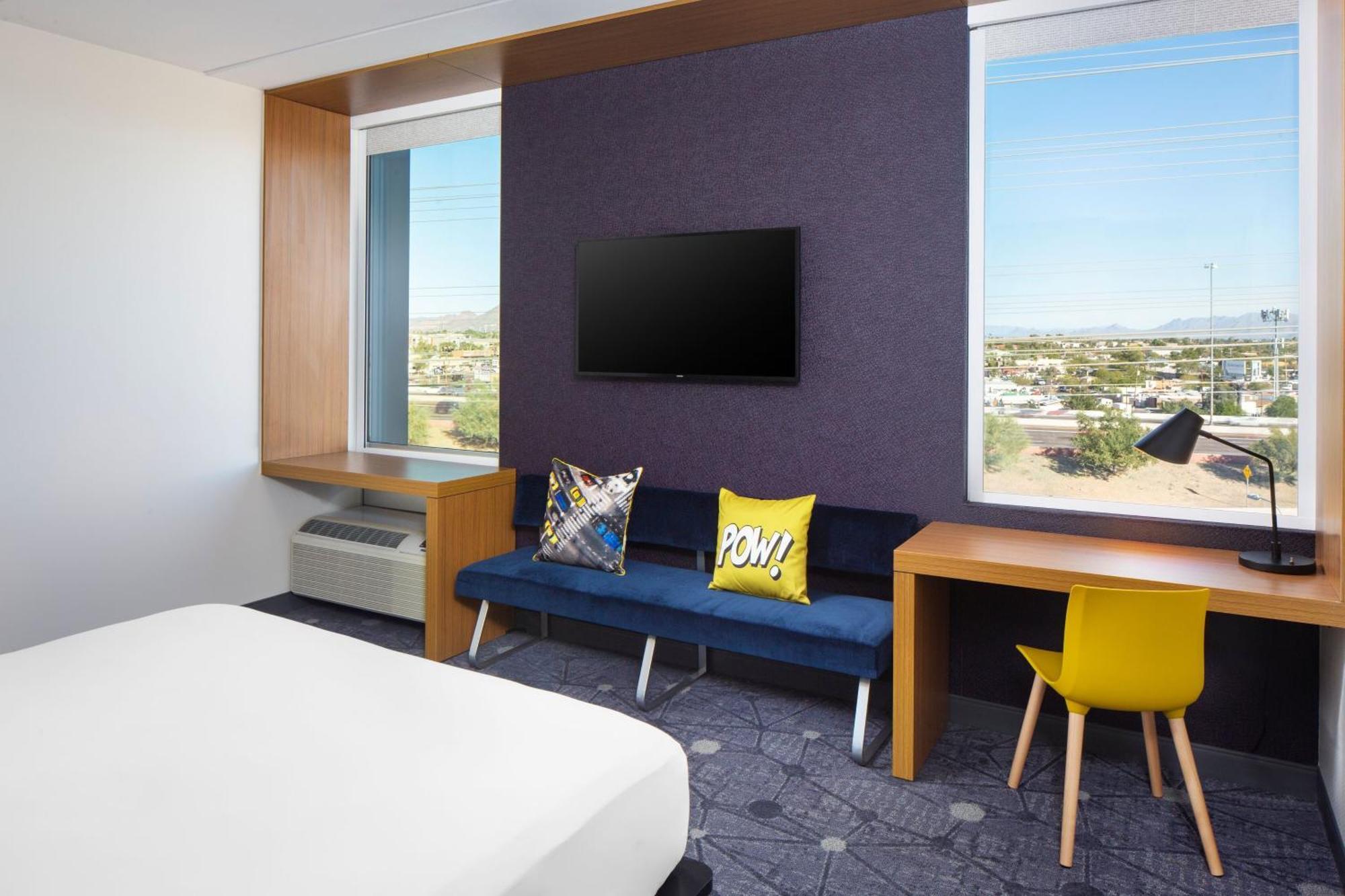 Aloft Tempe Hotel Exterior photo